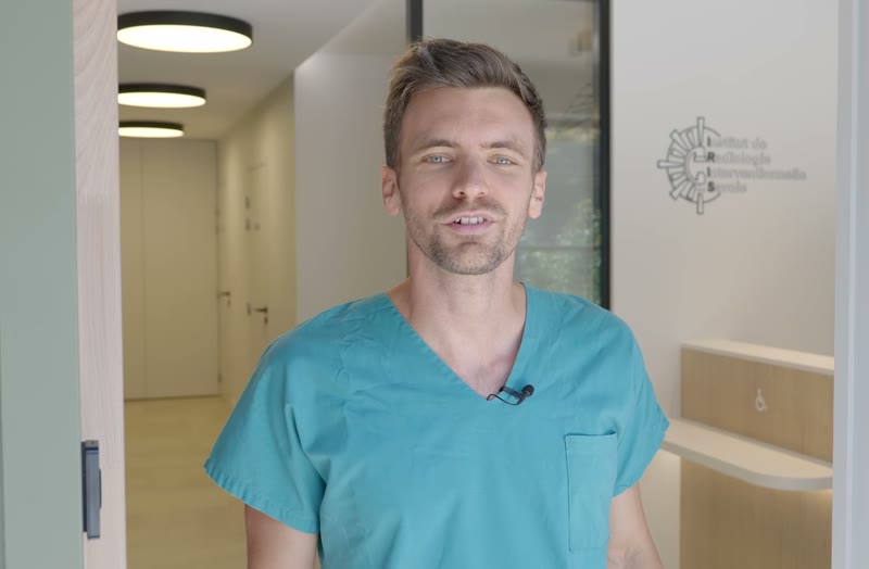 Le Dr Alexandre Nérot au cabinet IRIS d'Argonay